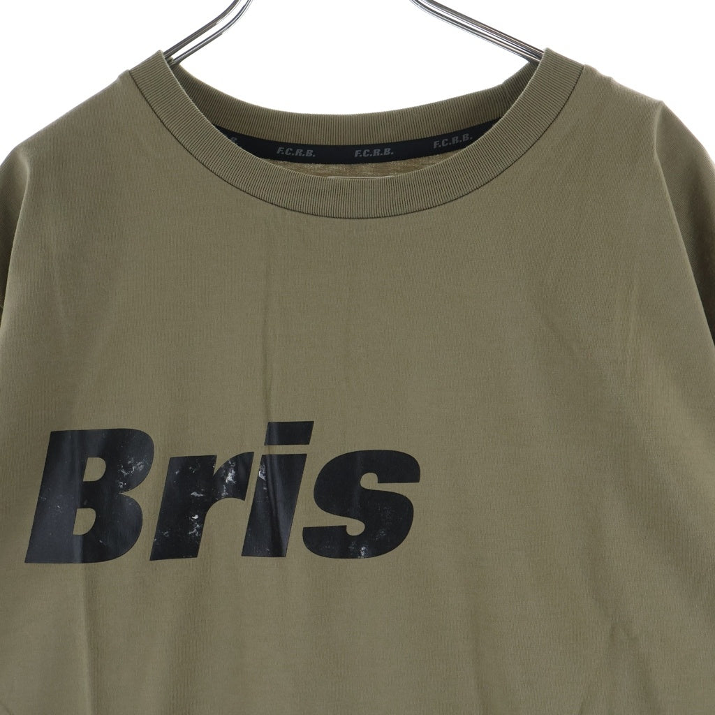 F.C.R.B.(エフシーアールビー) × WIND AND SEA BRISTOL BIG LOGO TEE ウィンダーシー ビッグ ロゴ Tシャツ クルーネック 半袖Tシャツ カットソー カーキ FCRB-220155