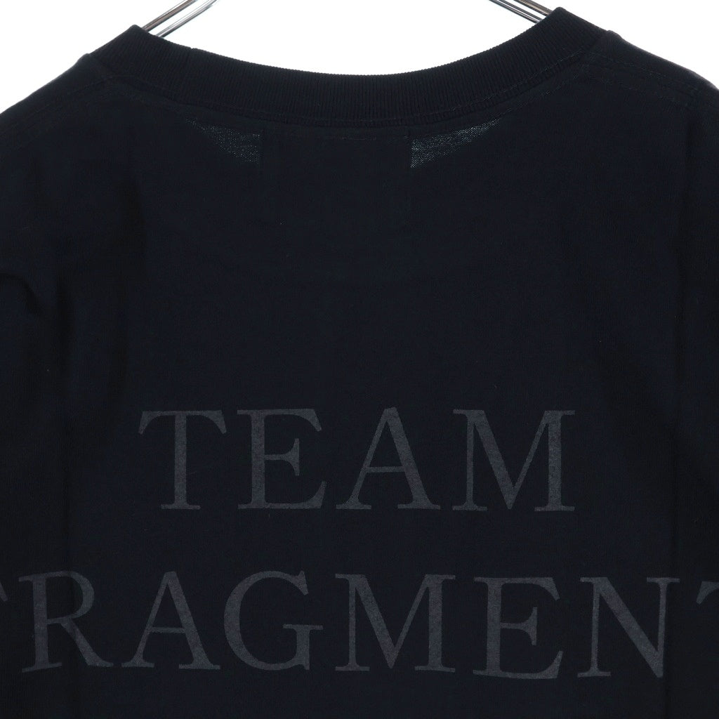 FRAGMENT DESIGN(フラグメントデザイン) ロゴプリントクルーネック半袖Tシャツカットソー ブラック