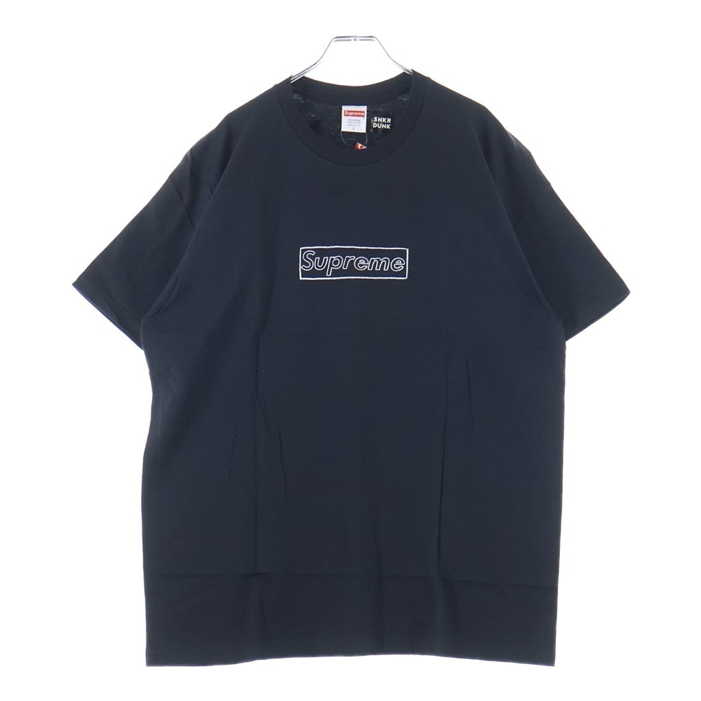 SUPREME(シュプリーム) 21SS ×KAWS Chalk Logo Tee カウズ チョーク ボックスロゴ クルーネック 半袖 Tシャツ カットソー ブラック