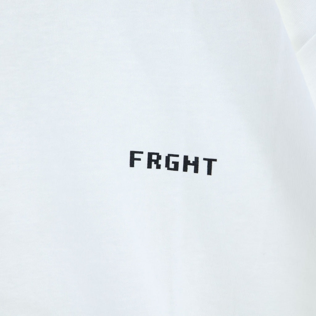 FRAGMENT DESIGN(フラグメントデザイン) ロゴプリントクルーネック半袖Tシャツカットソー ホワイト