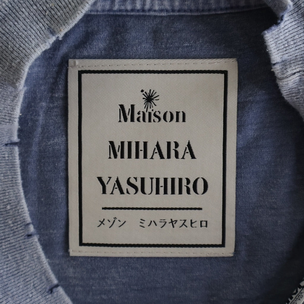 MAISON MIHARAYASUHIRO(メゾンミハラヤスヒロ) 26SS BLEACHED KIDS STICKER TEE ブリーチ ダメージ加工 キッズステッカー 半袖Tシャツ カットソー ブルー K16TS781