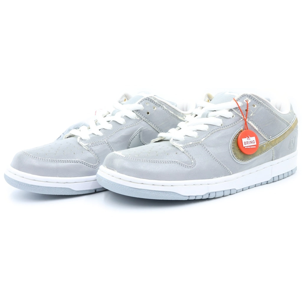 NIKE SB(ナイキエスビー) 【観賞用2005年製】 DUNK LOW MEDICOM 3 304292-008 ダンク メディコム ローカットスニーカー シルバー US10.5/28.5cm