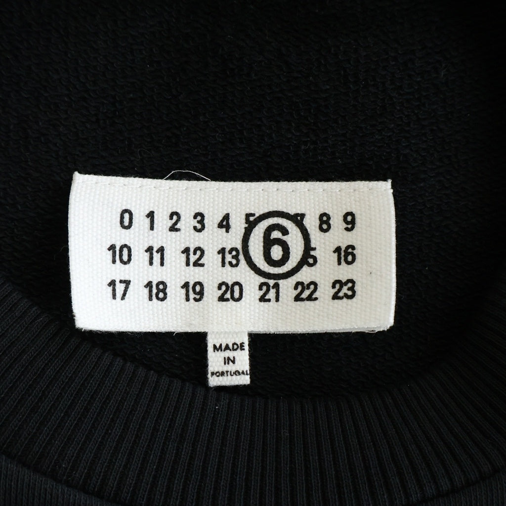 MM6 Maison Margiela(エムエムシックスメゾンマルジェラ) フロントカレンダーパッチデザイン クルーネック ロングスリーブ スウェット トレーナー レディース ブラック S52GU0247 M25025