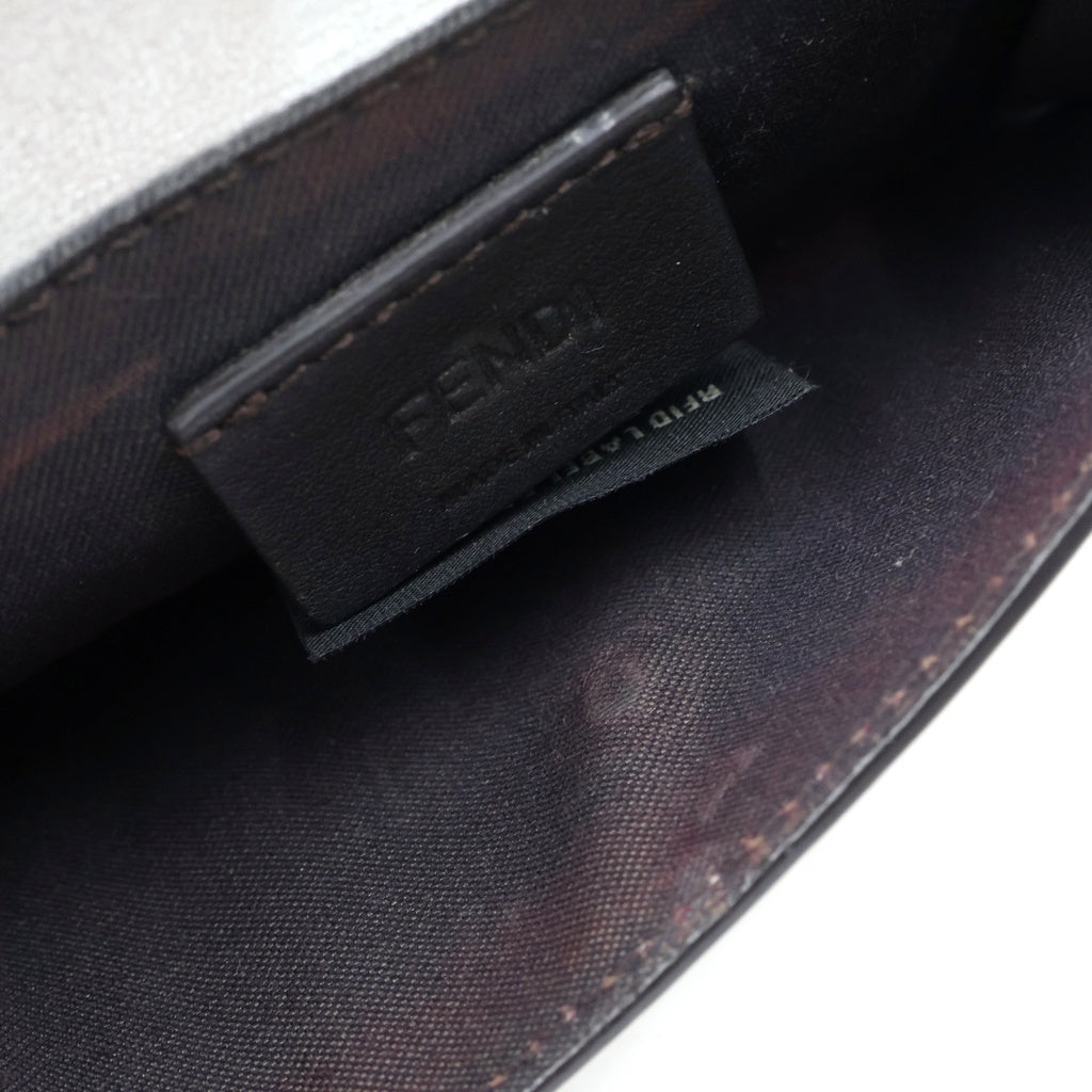FENDI(フェンディ) ロゴエンボス コインケース付き レザーカードケース シルバー 8M0423 8M0395