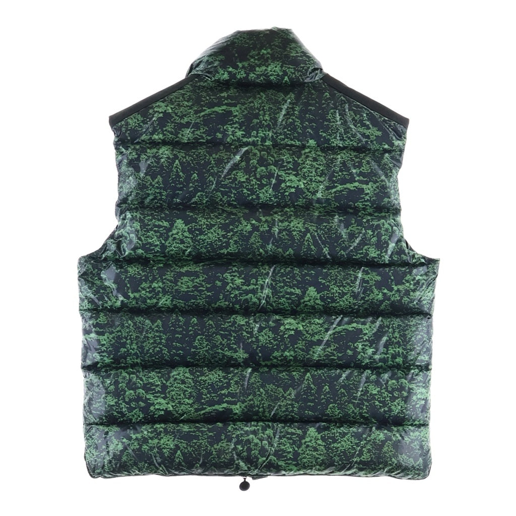MONCLER(モンクレール) ×Pharrell Williams ファレルウィリアムス フォレストプリント 総柄 ナイロン ダウンベスト グリーン/ブラック 020964332950