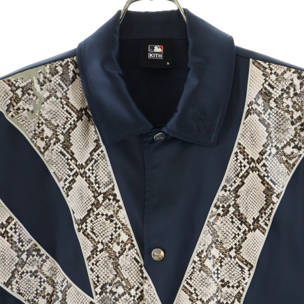 KITH(キス) ×Major League Baseball New York Yankees Snakeskin Coaches Jacket メジャー リーグ ベースボール ニューヨーク ヤンキース スネークスキン コーチ ジャケット ネイビー KT-870