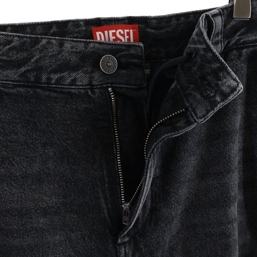 DIESEL(ディーゼル) 24SS D-ARNE-SHORT-S 絞り加工 デニム カーゴ ショート パンツ ジョーツ ブラック A15001
