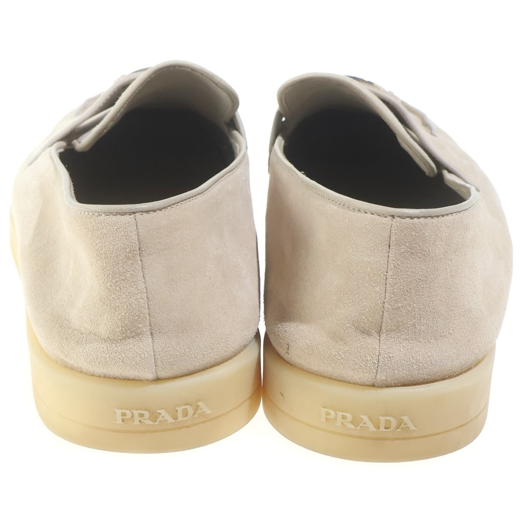 PRADA(プラダ) コードベージュ トライアングルプレートデザイン スエード ローファー スリッポン ベージュ