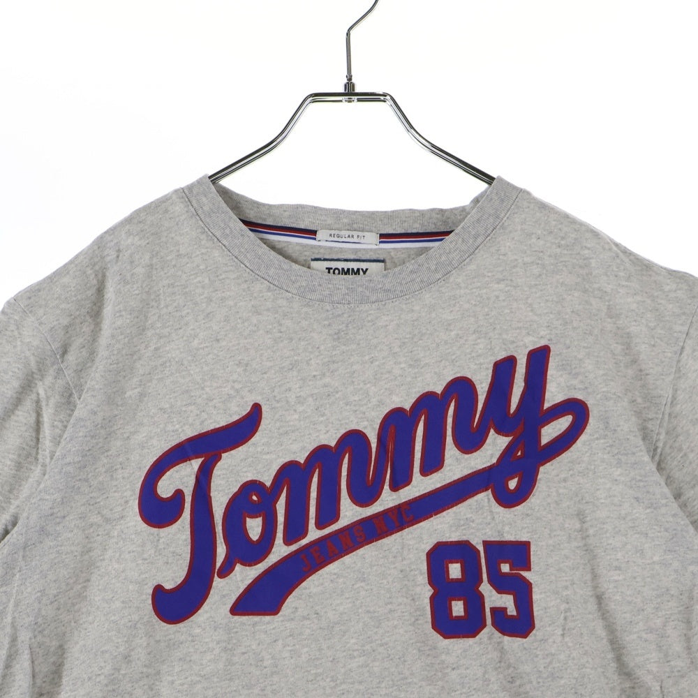 TOMMY JEANS(トミージーンズ) ロゴプリント クルーネック 半袖Tシャツ カットソー グレー