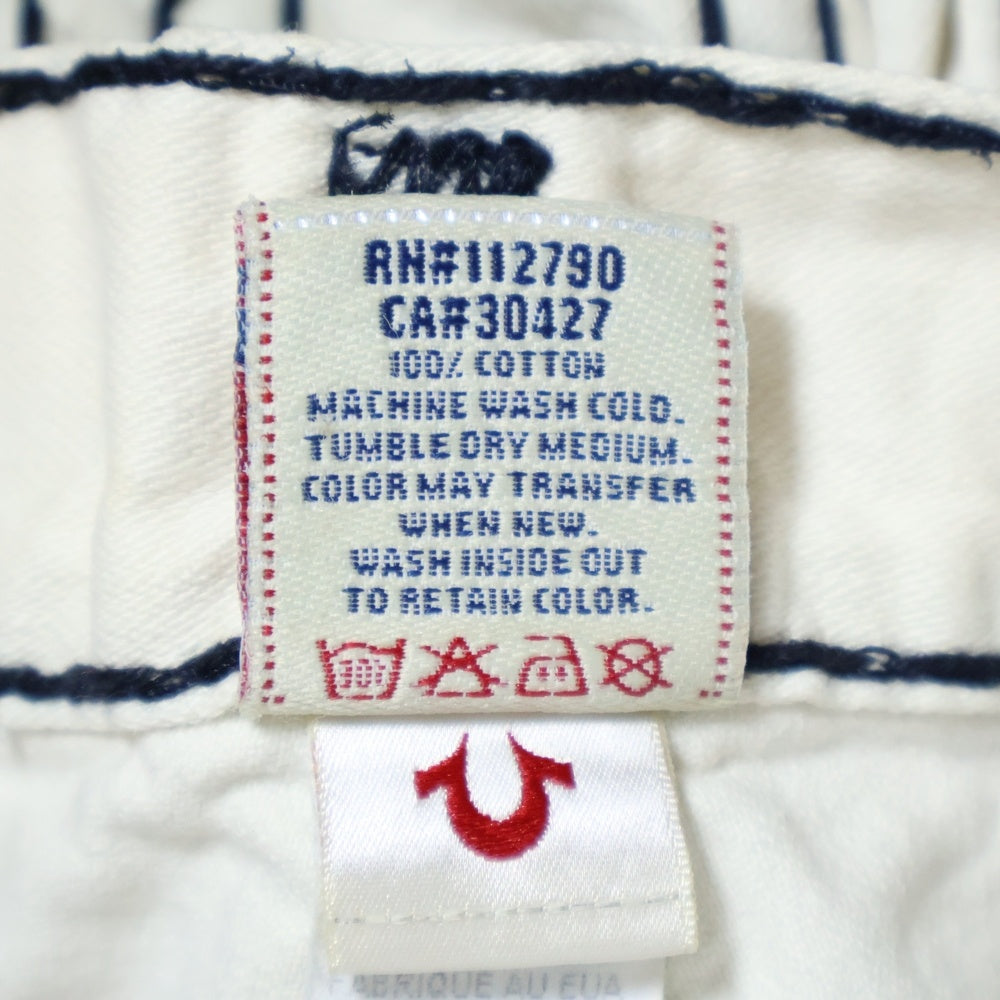 TRUE RELIGION(トゥルーレリジョン) BILLY SUPER T ビリー スーパー ファットステッチ ジップフライ ストレートデニムパンツ ジーンズ ホワイト