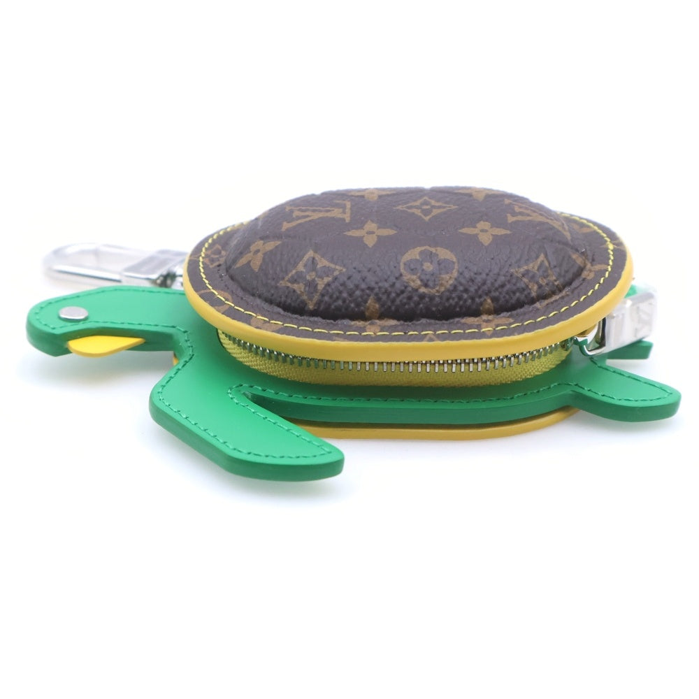 LOUIS VUITTON(ルイヴィトン) LVタートル キーホルダー バッグチャーム ポーチ 小物入れ キーリング キーホルダー ブラウン×グリーン M01471 シルバー金具 レディース