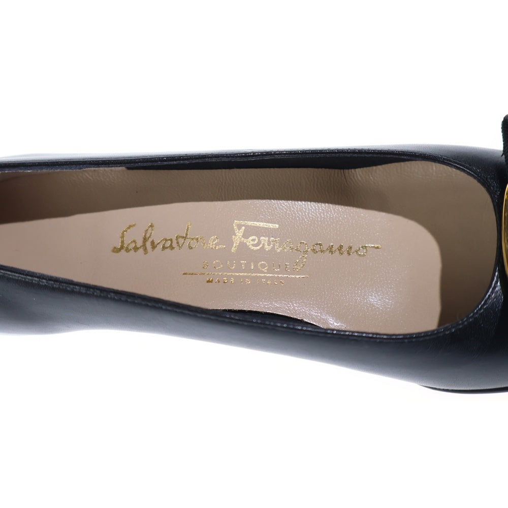 Salvatore Ferragamo(サルヴァトーレ フェラガモ) ヴァラ パンプス ブラック #5B レディース