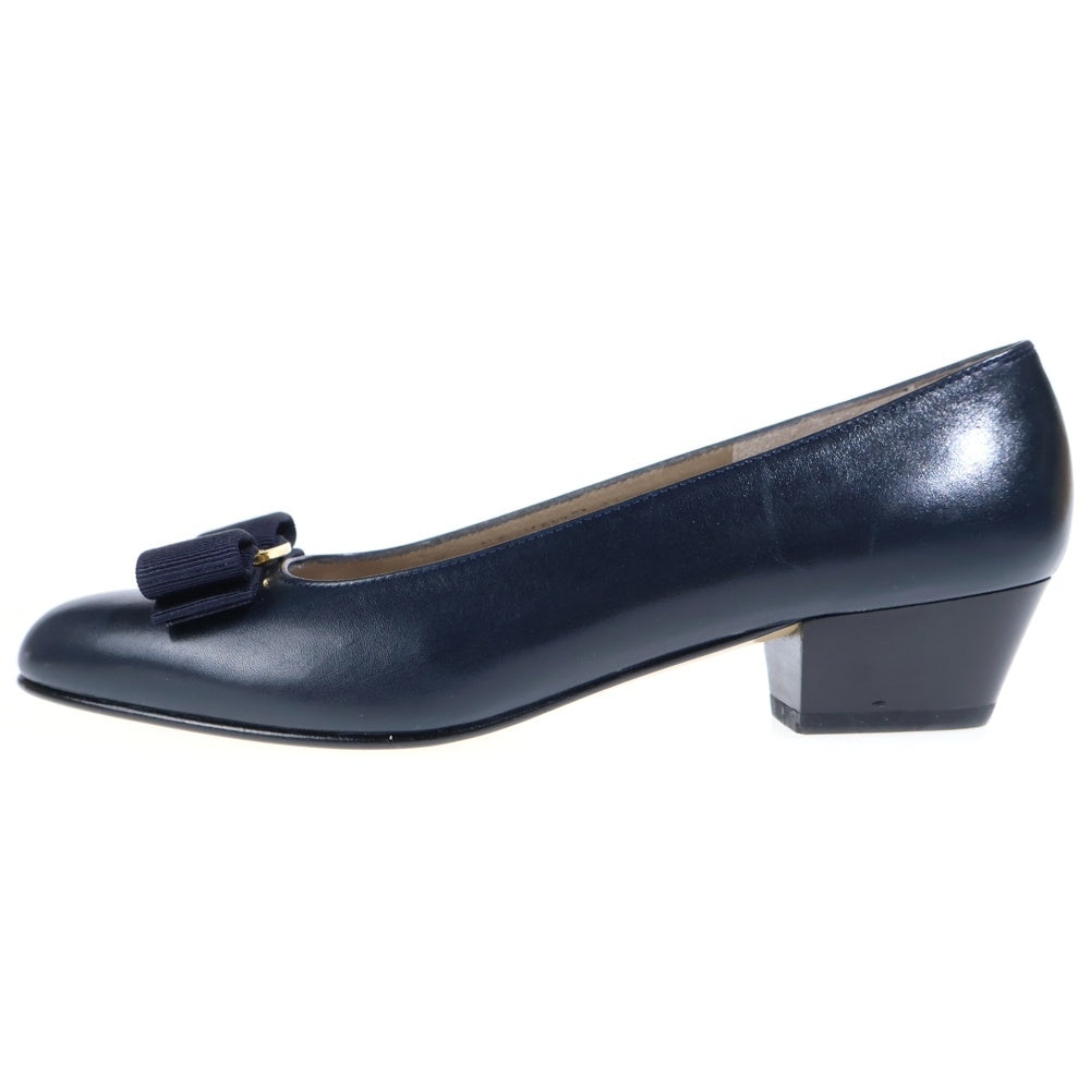 Salvatore Ferragamo(サルヴァトーレ フェラガモ) ヴァラ パンプス ネイビー #5B レディース