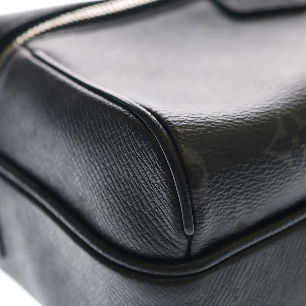 LOUIS VUITTON(ルイヴィトン) タイガラマ アウトドア・メッセンジャー PM ショルダーバッグ ブラック レザー×PVC M30233 シルバー金具 レディース