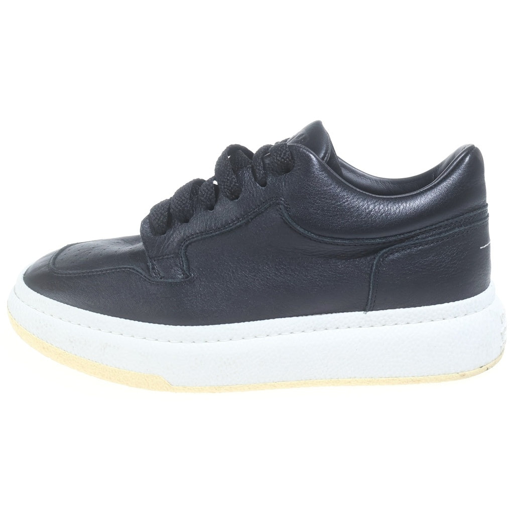 MM6 Maison Margiela(エムエムシックスメゾンマルジェラ) レザー フラットシューズ ローカットスニーカー ロゴ ブラック S66WS0092