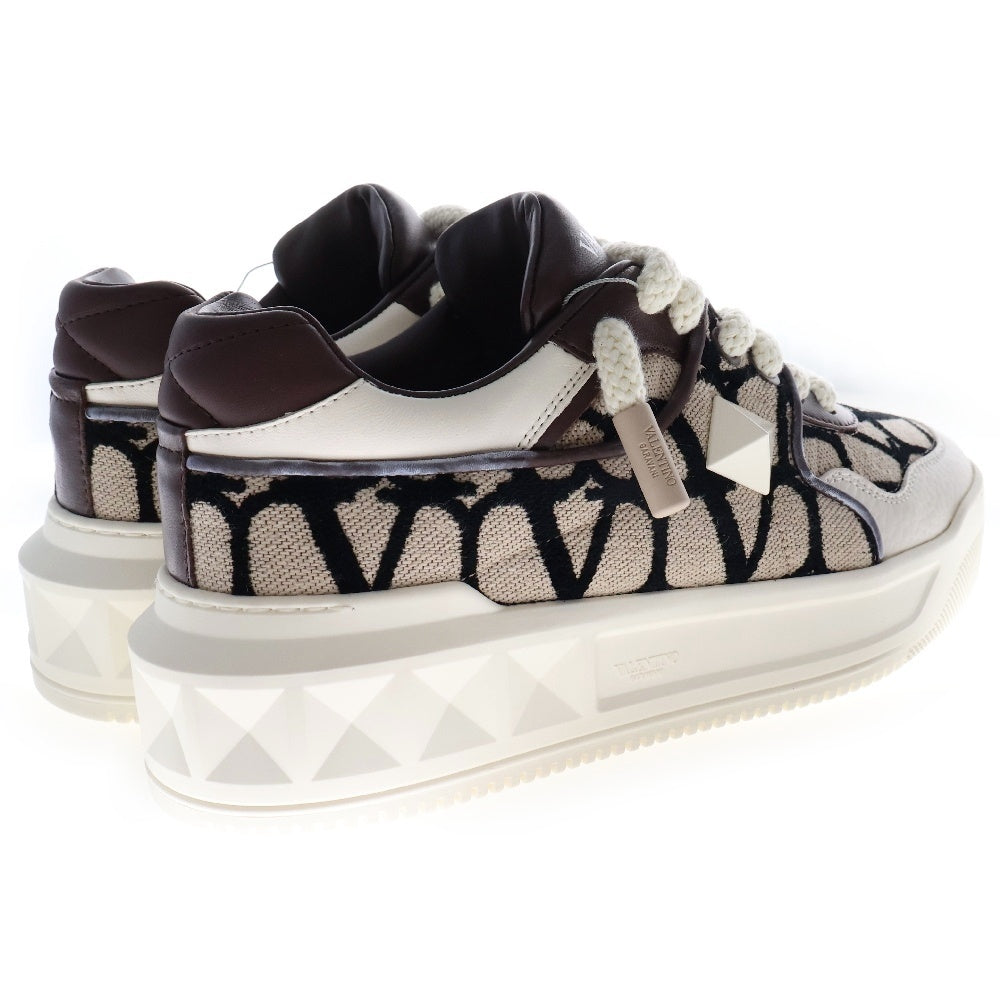 valentino garavan(ヴァレンティノガラヴァーニ) One Studs Leather x Fabric Sneakers ワンスタッズ レザー ファブリック ローカットスニーカー ホワイト×ベージュ S3G37Y2