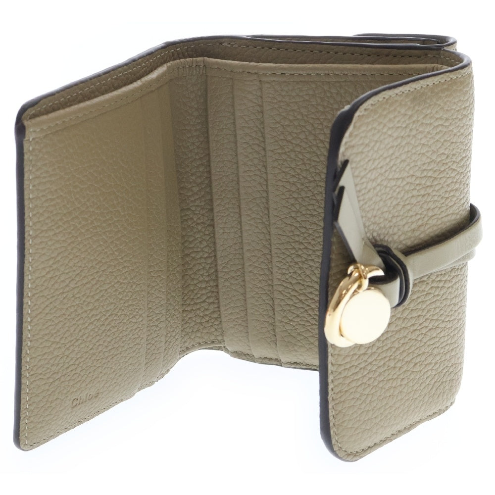 Chloe(クロエ) ALPHABET アルファベット スモールトリフォールドウォレット レザー 三つ折り財布 ベージュ レディース CHC21WP 718F57 38I