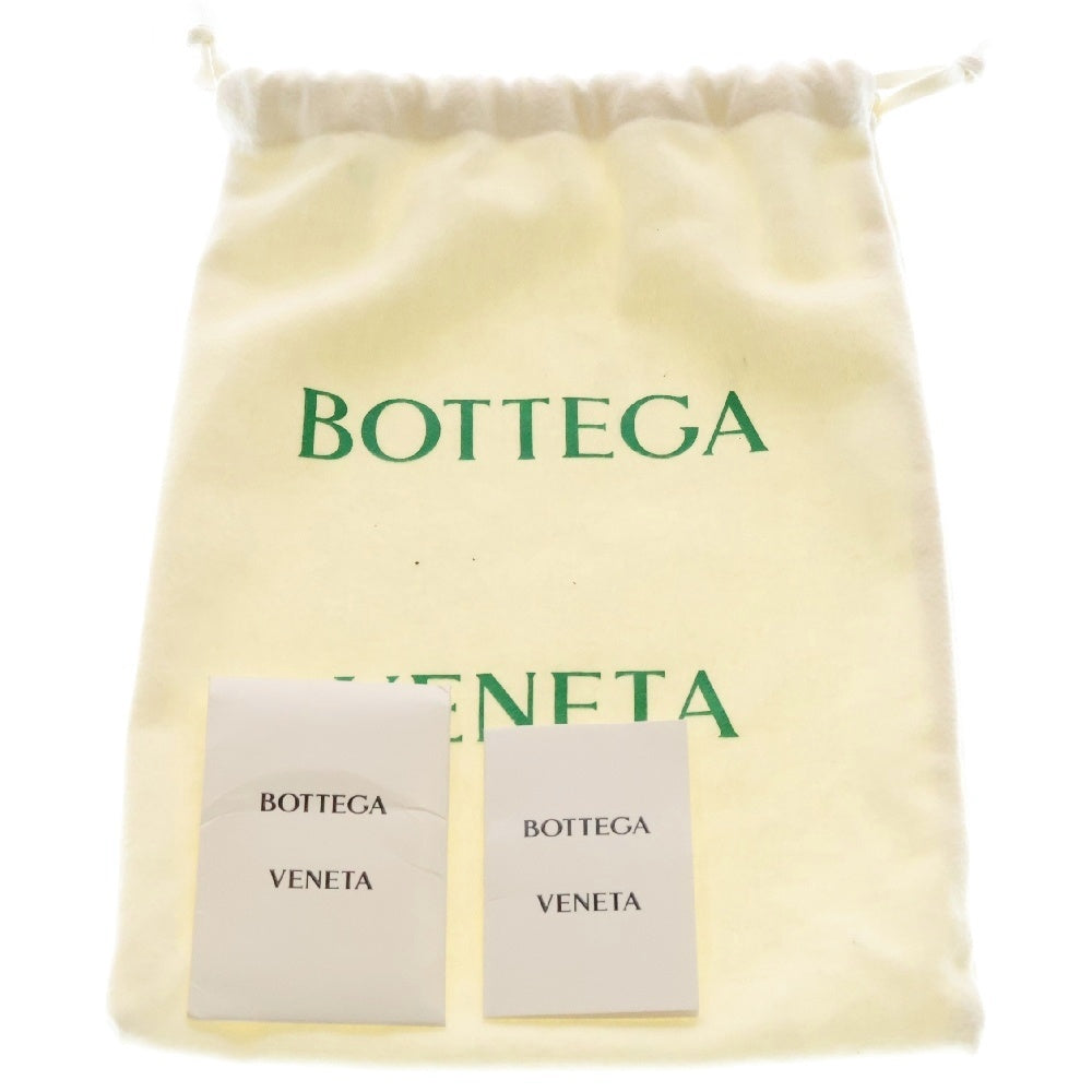 BOTTEGA VENETA(ボッテガヴェネタ) ミニ ザ ポーチ レザーショルダーバッグ カーキ
