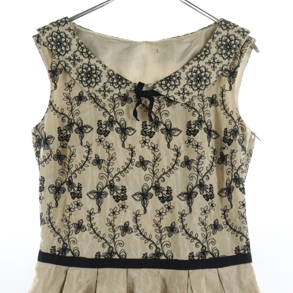 オンワード樫山(オンワードカシヤマ) 刺繍 フラワー総柄 キュプラコットン ノースリーブ ミディアムワンピース ドレス ベージュ レディース