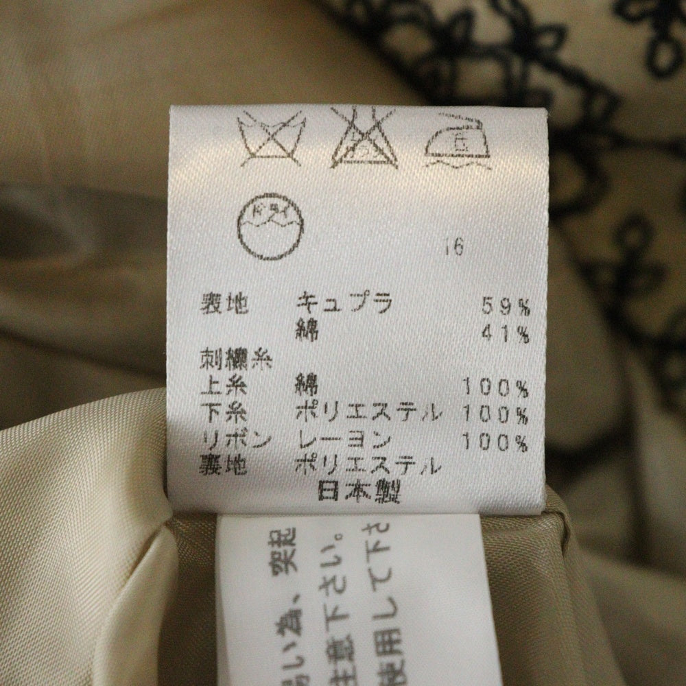 オンワード樫山(オンワードカシヤマ) 刺繍 フラワー総柄 キュプラコットン ノースリーブ ミディアムワンピース ドレス ベージュ レディース