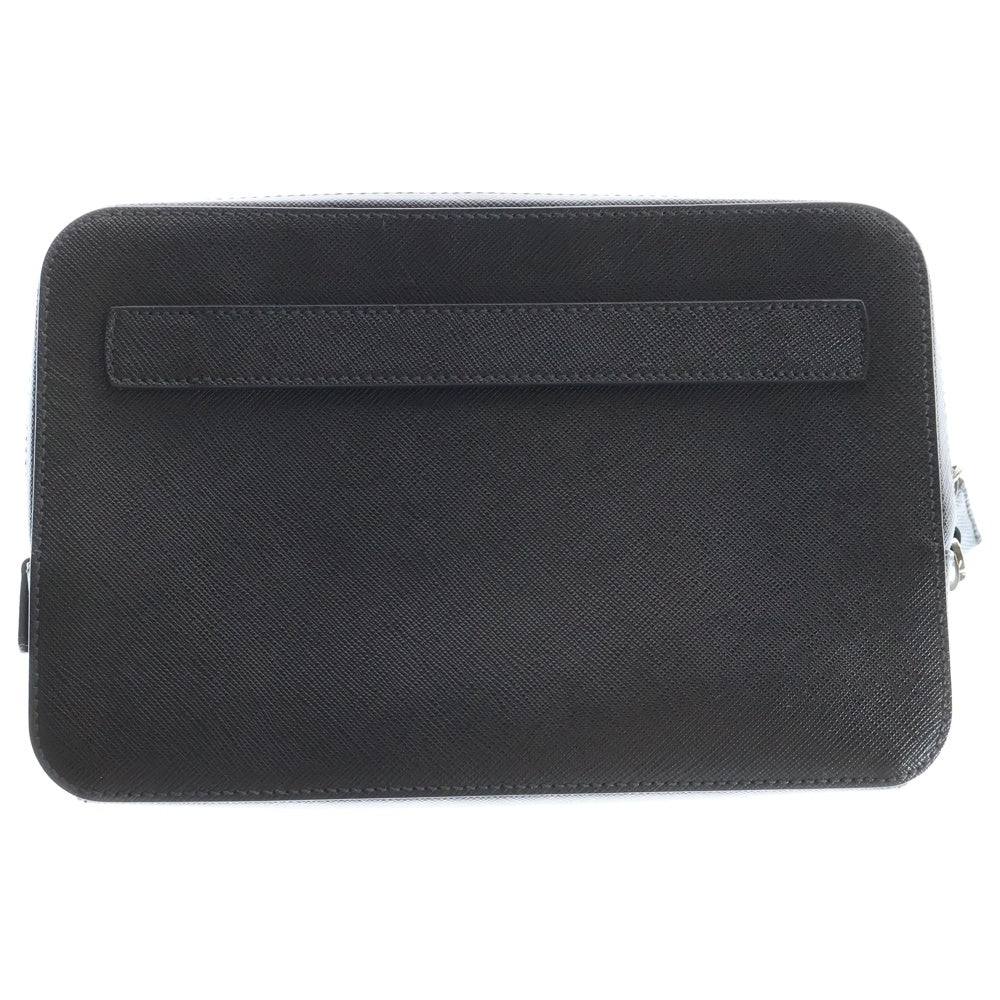 PRADA(プラダ) ロゴプレート サフィアーノレザー ハンド クラッチバッグ シルバー金具 ブラック 2VF052