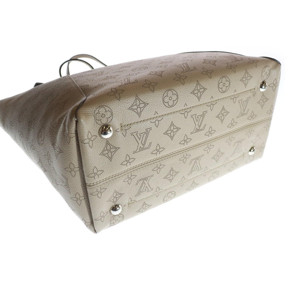 LOUIS VUITTON(ルイヴィトン) ヒナMM モノグラム マヒナ パンチングレザー トートバッグ シルバー金具 ベージュ レディース M53140