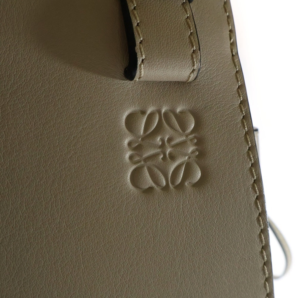 LOEWE(ロエベ) ハンモック スモール ハンドバッグ ミニバッグ シルバー金具 ベージュ