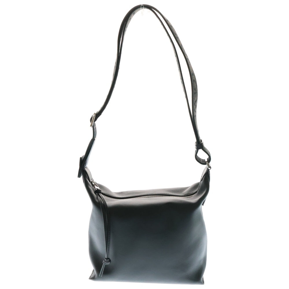 LOEWE(ロエベ) キュービィ スモール クロスボディバッグ ショルダーバッグ ブラック シルバー金具
