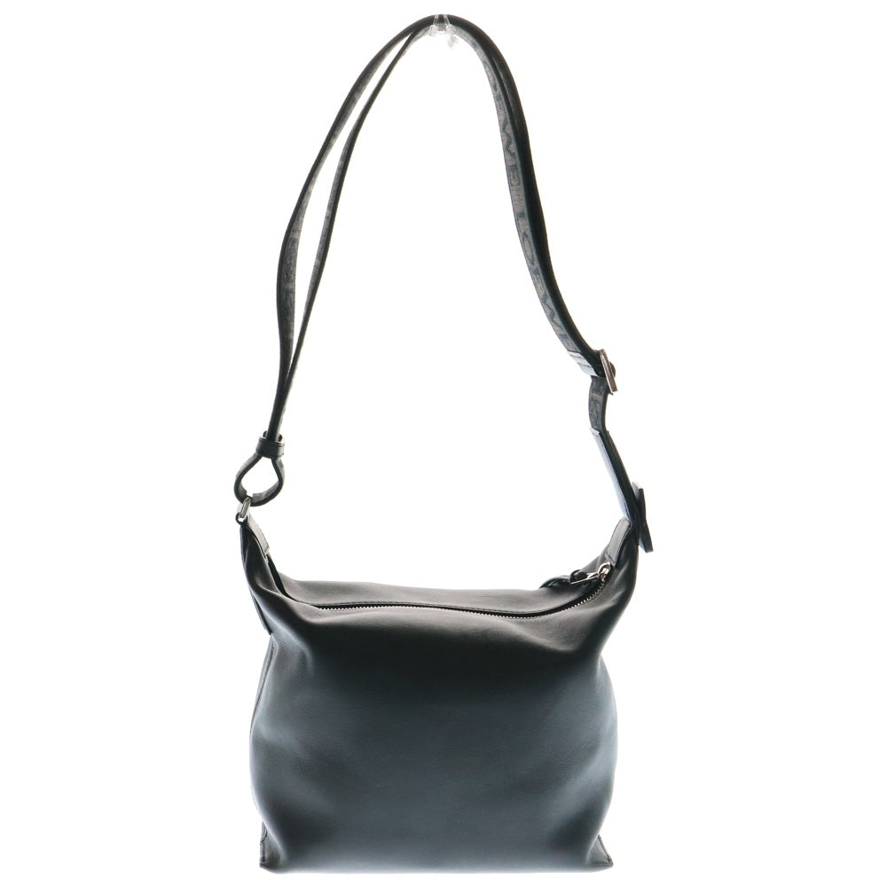 LOEWE(ロエベ) キュービィ スモール クロスボディバッグ ショルダーバッグ ブラック シルバー金具