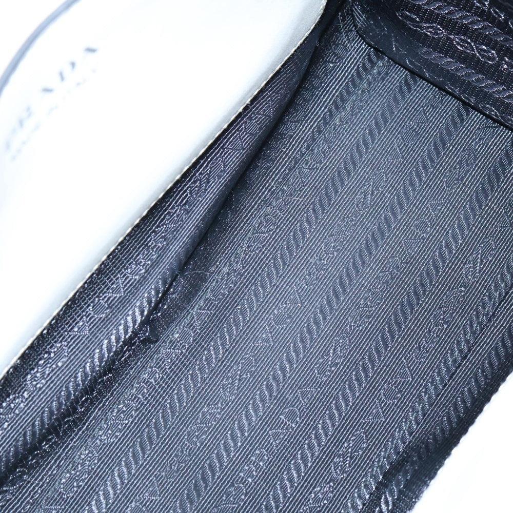 PRADA(プラダ) チェーンショルダーバッグ ミニバッグ ホワイト シルバー金具 サフィアーノ 1BD127