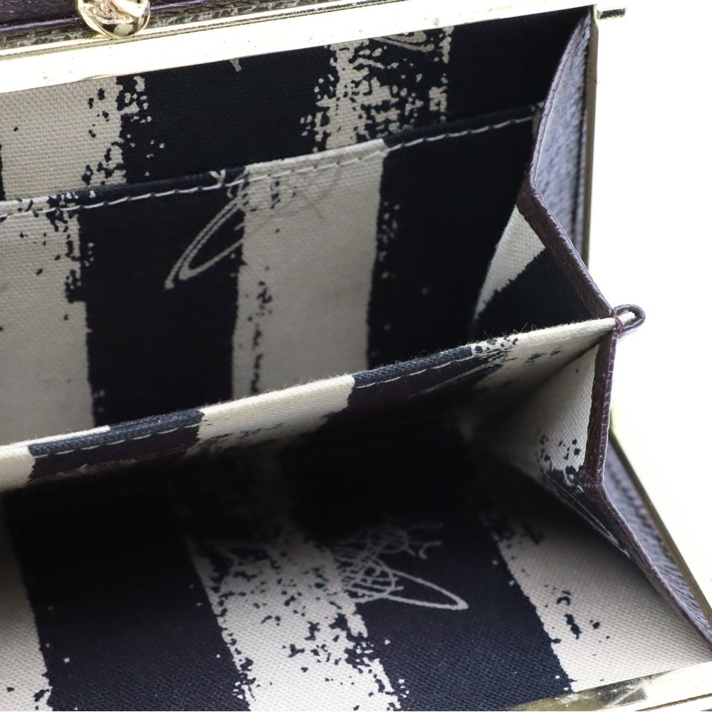 Vivienne Westwood(ヴィヴィアンウエストウッド) オーブ メタルロゴプレート レザー コンパクトウォレット 三つ折り財布 ゴールド金具 ブラウン