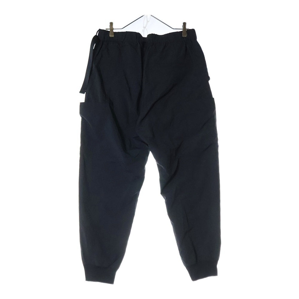 Y-3(ワイスリー) ロゴプリント ベルト付き ナイロン トラック ジョガーパンツ ブラック IN8757