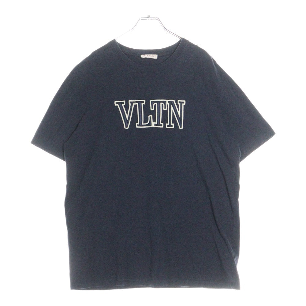 VALENTINO(ヴァレンティノ) フロント ワッペンロゴ クルーネック 半袖Tシャツ カットソー ネイビー 1V3MG10V8RB