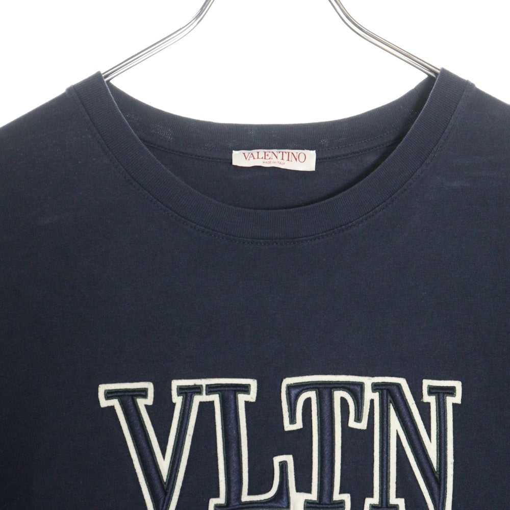 VALENTINO(ヴァレンティノ) フロント ワッペンロゴ クルーネック 半袖Tシャツ カットソー ネイビー 1V3MG10V8RB