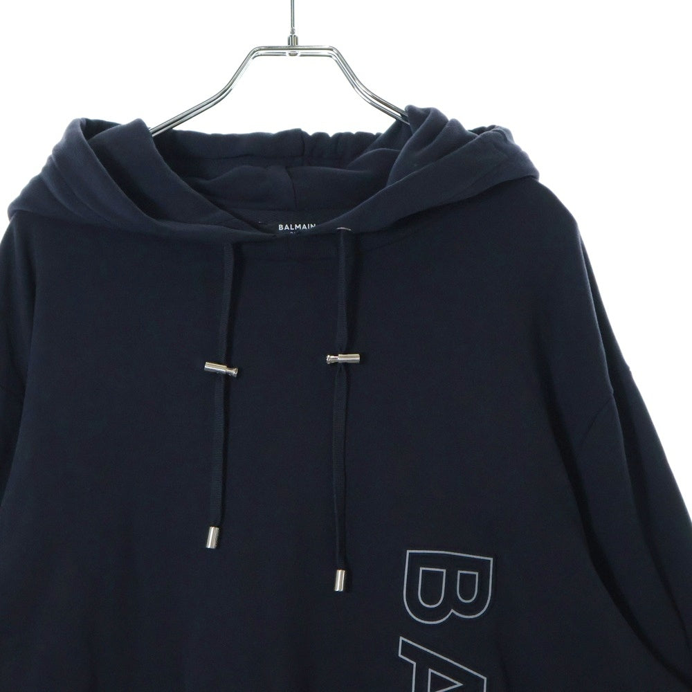 BALMAIN(バルマン) フロントロゴ エンボス プリント プルオーバースウェットパーカー フーディー ネイビー JT046BC22