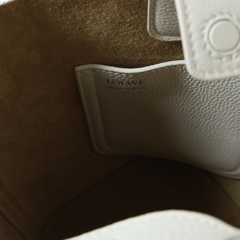 LOEWE(ロエベ) バケットバッグ ミニ ホワイト レザー 2WAY ハンドバッグ ショルダーバッグ