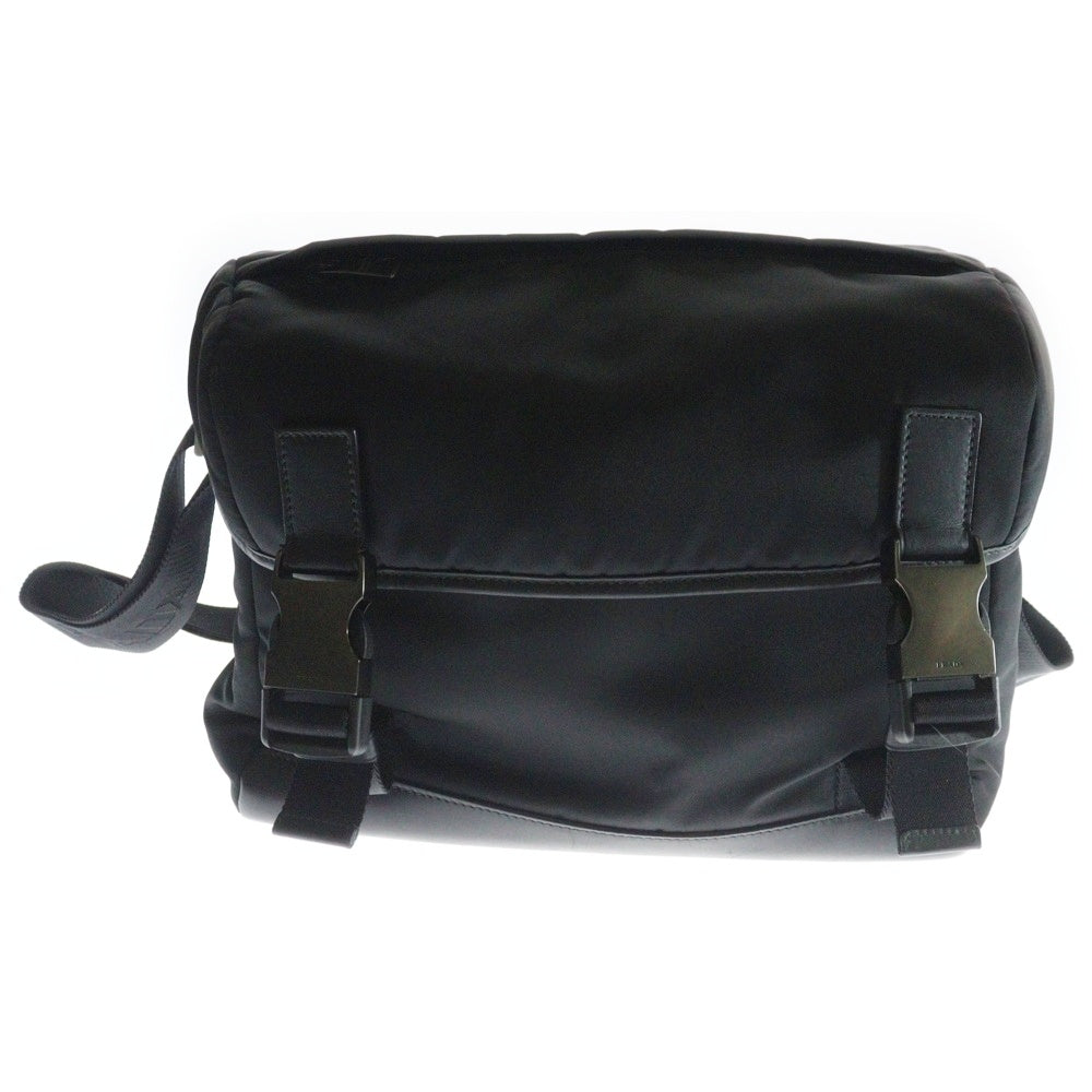 PRADA(プラダ) トライアングルロゴ テスート ナイロンメッセンジャーバッグ ショルダーバッグ ブラック KP0633
