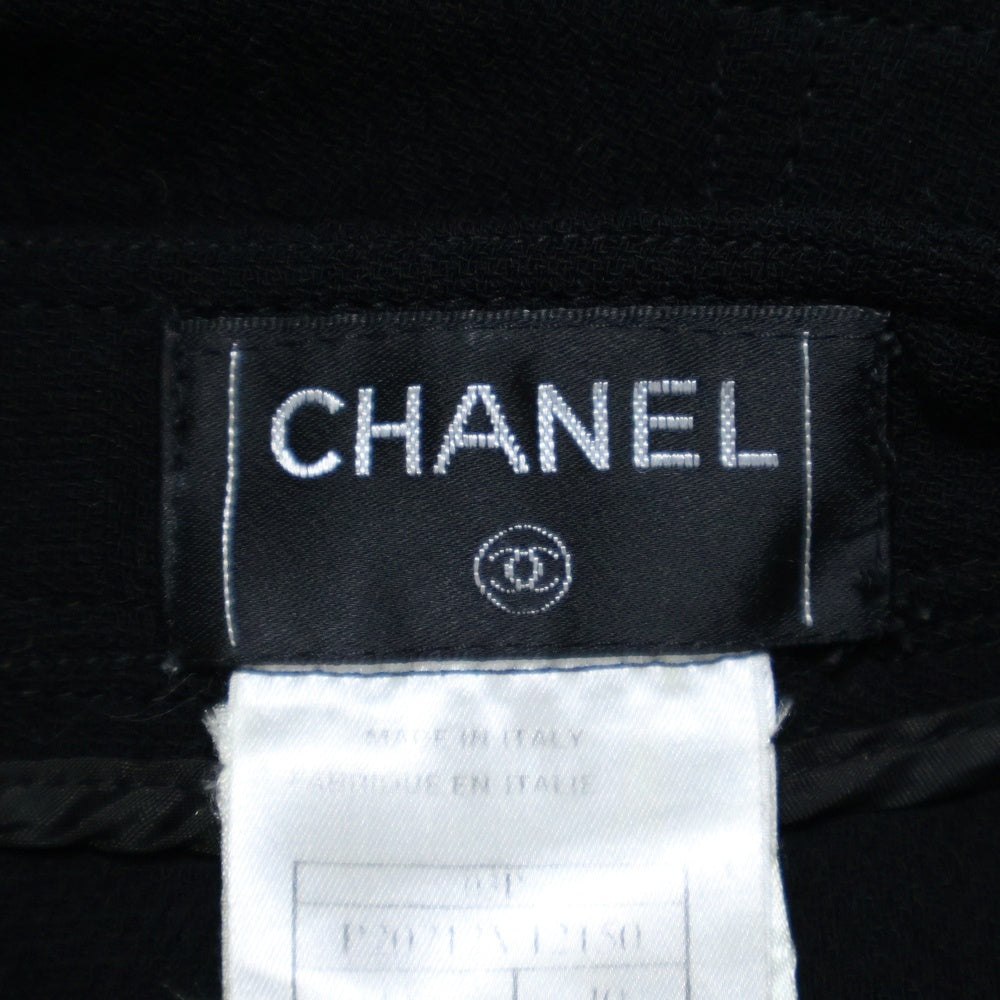 CHANEL(シャネル) 03P スプリングコレクション ロゴプレート ウール プリーツ切り替え フレア ミディアム スカート ブラック レディース P20712V12150