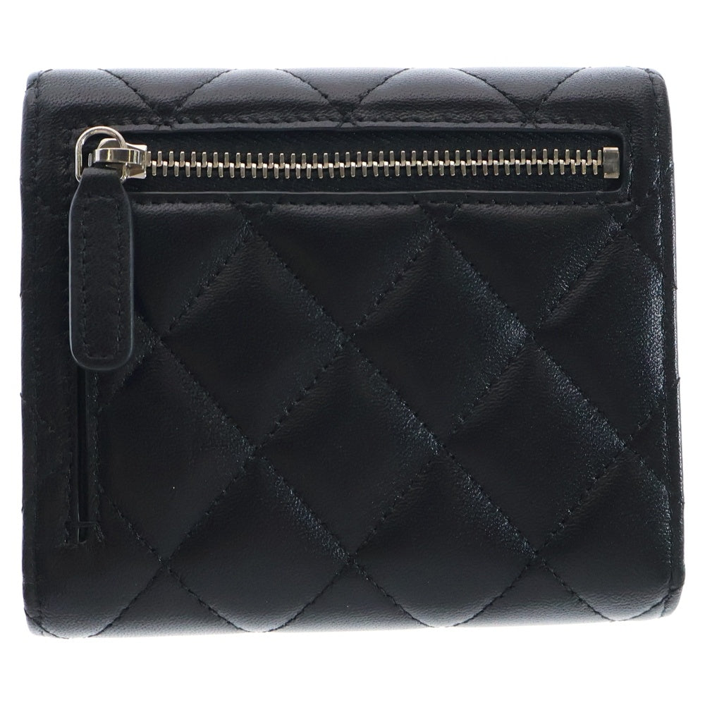 CHANEL(シャネル) スモールフラップウォレット コンパクトウォレット 三つ折り財布 ブラック シルバー金具 ラムスキン シリアルシール