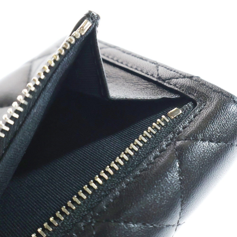 CHANEL(シャネル) スモールフラップウォレット コンパクトウォレット 三つ折り財布 ブラック シルバー金具 ラムスキン シリアルシール
