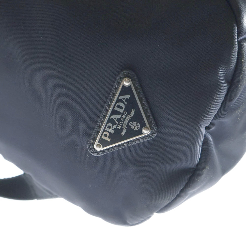 PRADA(プラダ) サフィアーノレザー 三角ロゴプレート )バックパック リュックサック ネイビー シルバー金具 ナイロン/レザー V135