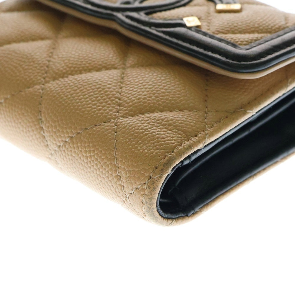 CHANEL(シャネル) CCフィリグリー 三つ折り財布 コンパクトウォレット カードケース ベージュ×ブラウン ゴールド金具 キャビアスキン