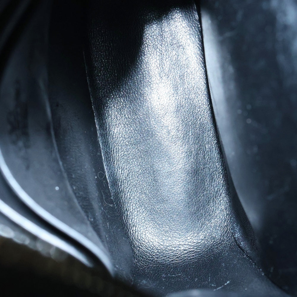 VALENTINO(ヴァレンティノ) Vロゴ ショルダーバッグ クロスボディーバッグ ミニバッグ ブラック ブラック金具 レザー