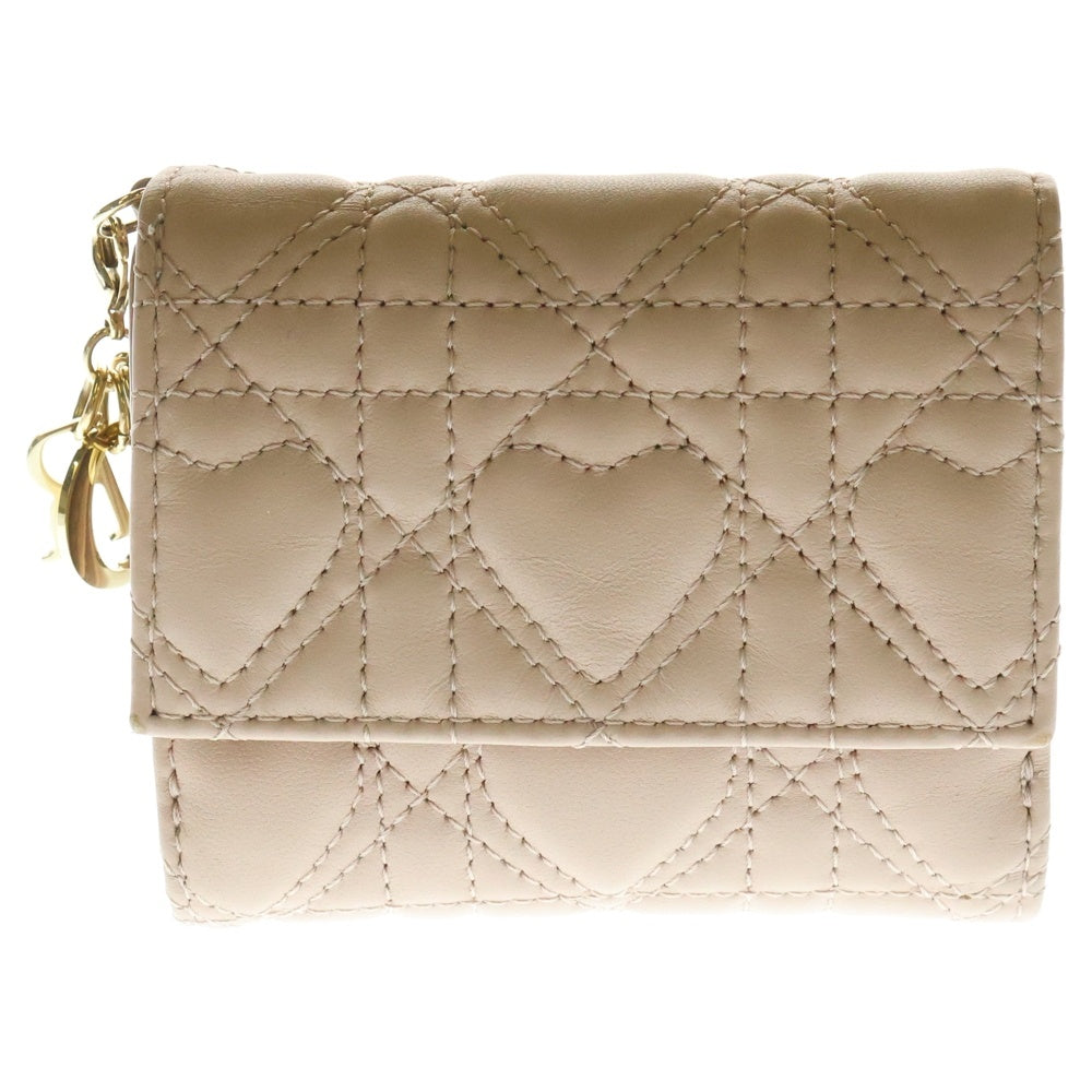 Christian Dior(クリスチャンディオール) ハートキルティング ロータス ウォレット ピンク レザー