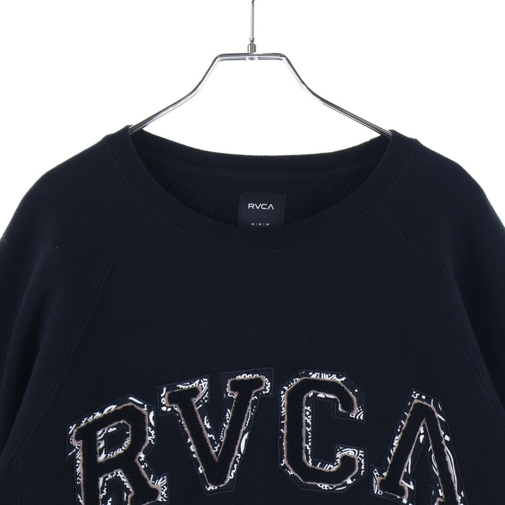 RVCA(ルーカ) ペイズリー柄 ロゴ刺繍 プルオーバースウェットトレーナー ブラック