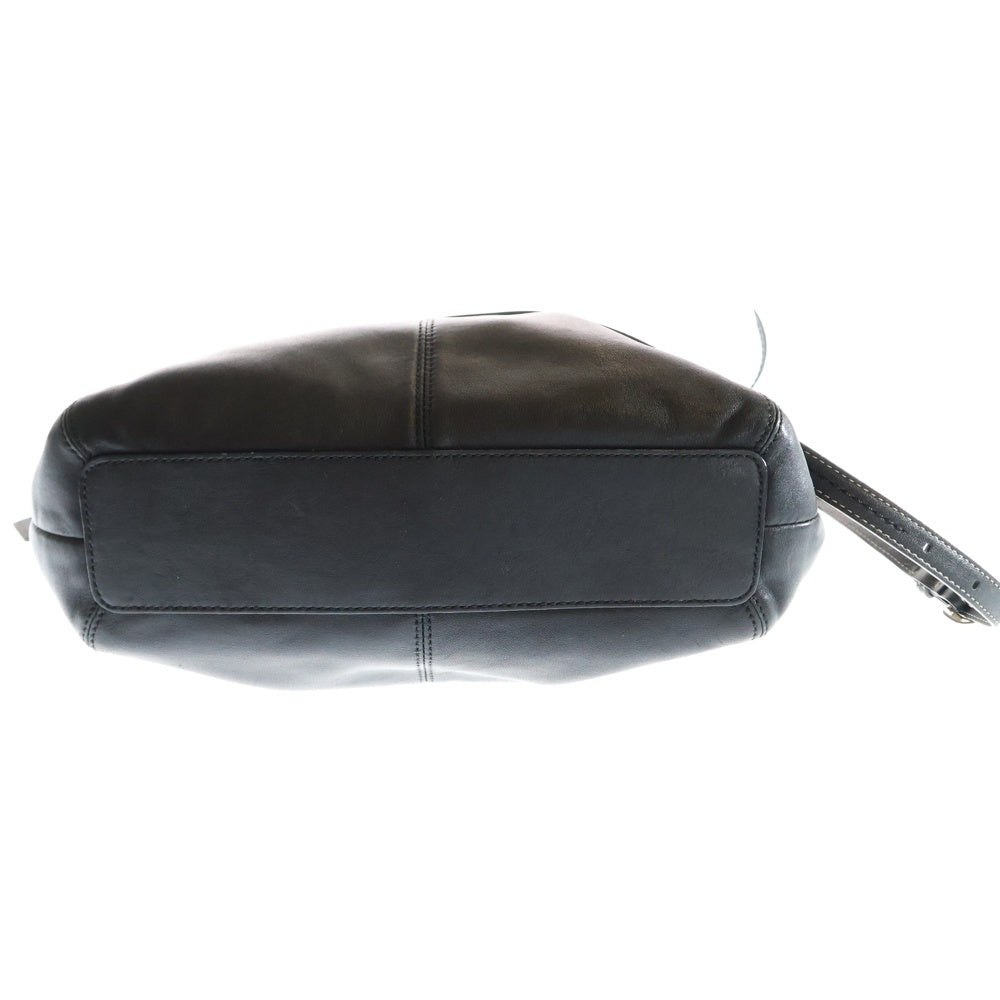 COACH(コーチ) エンボスロゴ レザー ショルダーバッグ シルバー金具 ブラック