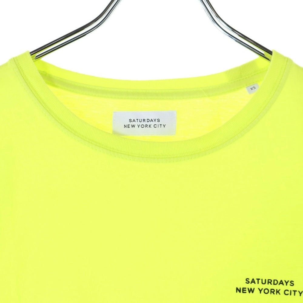 SATURDAYS SURF NYC(サタデイズサーフエヌワイシー) フロントロゴプリント半袖Tシャツ ネオンイエロー 蛍光