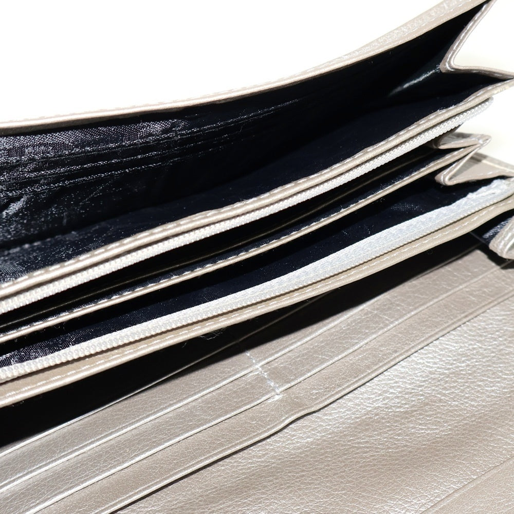 FURLA(フルラ) 二つ折り長財布 ロングウォレット カードケース シルバー レザー