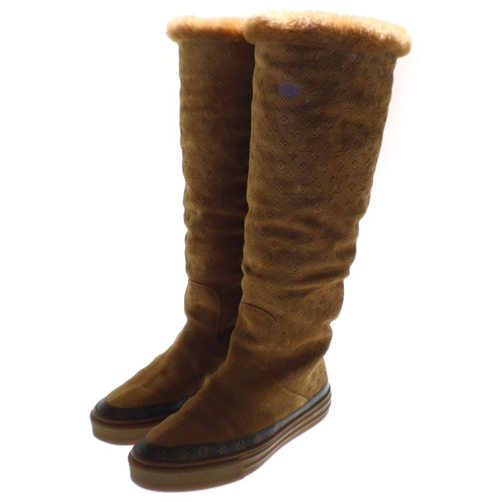 LOUIS VUITTON(ルイヴィトン) スノーボールライン モノグラム 総柄エンボス スエードレザー ムートン ボアライニング ロングブーツ ブラウン レディース