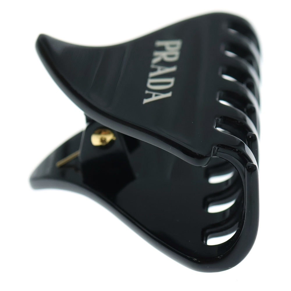 PRADA(プラダ) プレックス ロゴ トライアングル ヘアクリップ バレッタ ブラック 1IF109